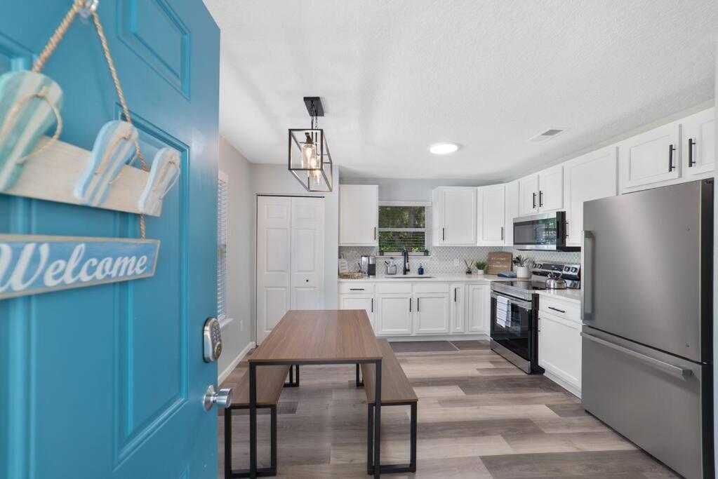 New Modern Bungalow Close To Downtown! Fully Fenced Yard St. Augustine Εξωτερικό φωτογραφία