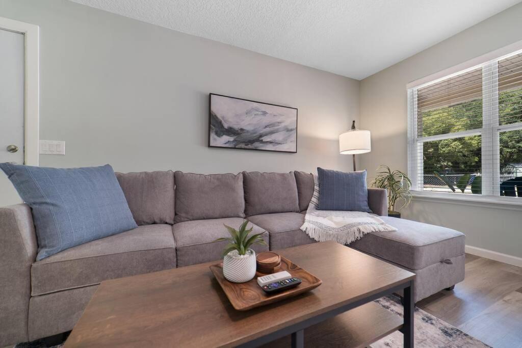 New Modern Bungalow Close To Downtown! Fully Fenced Yard St. Augustine Εξωτερικό φωτογραφία